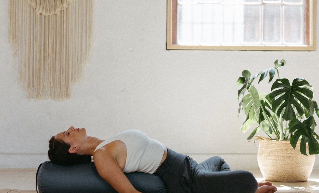 Ved navn by Antagonisme Your Yoga Shop: Udstyr & tilbehør til yoga og meditation