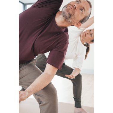 Yogamii SHIVA herre yoga T-shirt, �kologisk - Dark Plum