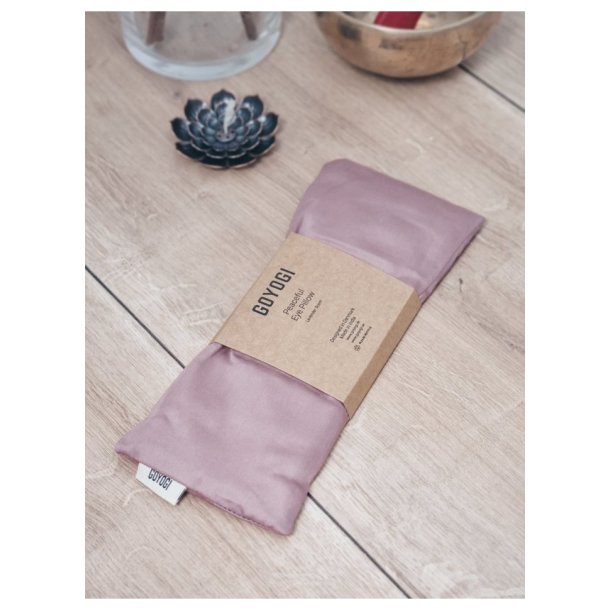 PEACEFUL satin �jenpude, Rose fra GOYOGI