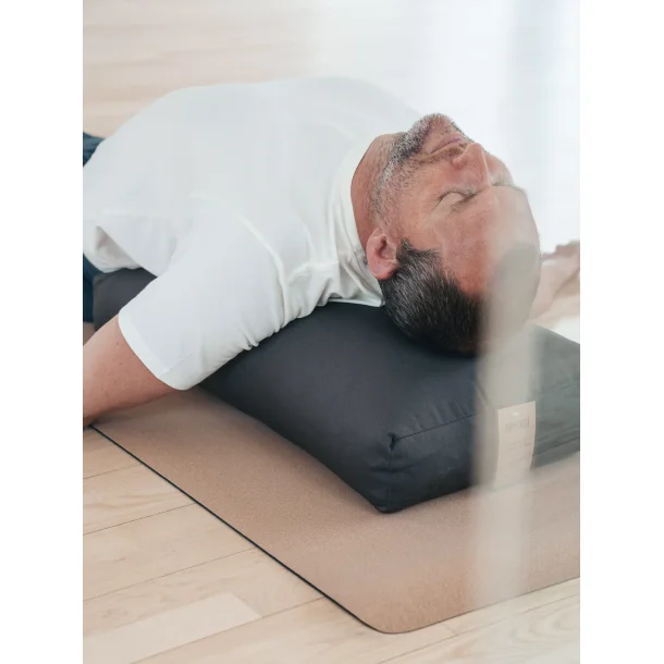 CALM restorative yogabolster, Dark Grey